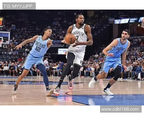 重庆篮球队与成都篮球队耐力较量赛后分析与反思